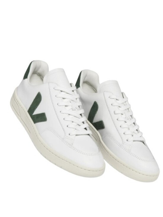 Veja Shoes - Veja -12 Leather Low Top Sneaker W9
